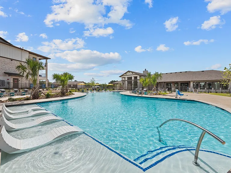Grand at Cibolo — Photo 2