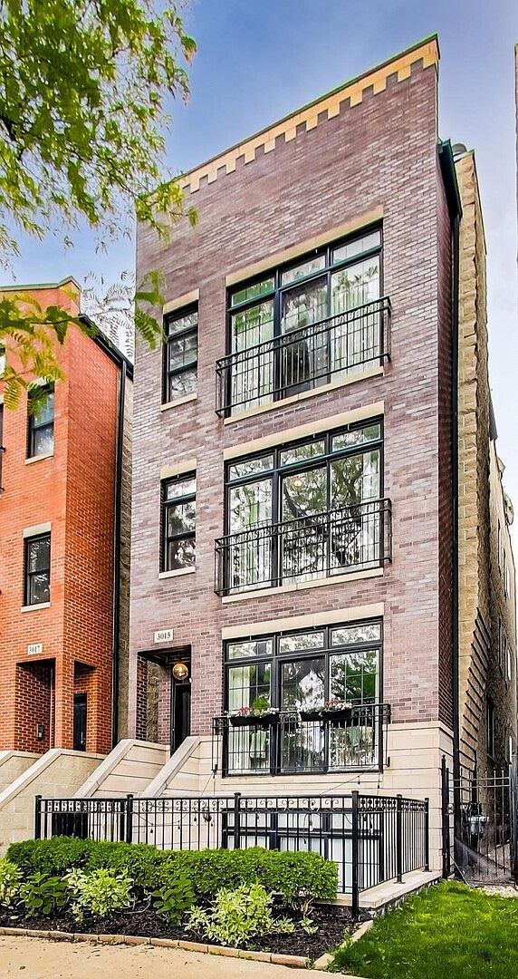 クロミ2 3015 N Damen Ave #2, Chicago, IL 60618 | Zillow