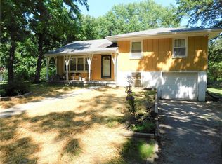 100 S Conway Ave, Marshall, MO 65340