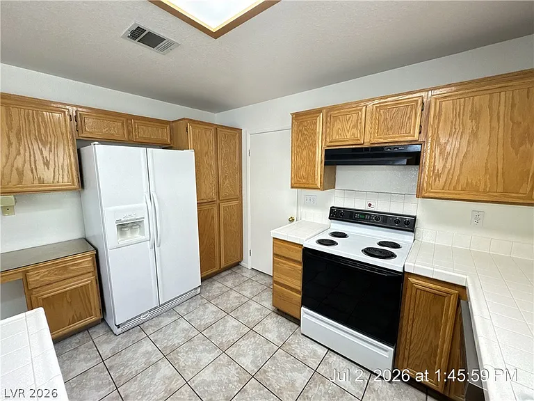 1025 Allure Dr — Photo 11