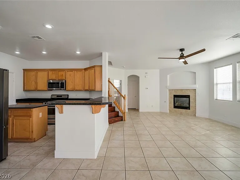 9711 Spinnaker Creek Ave — Photo 3