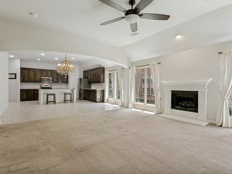 531 Catherine Ln — Photo 22