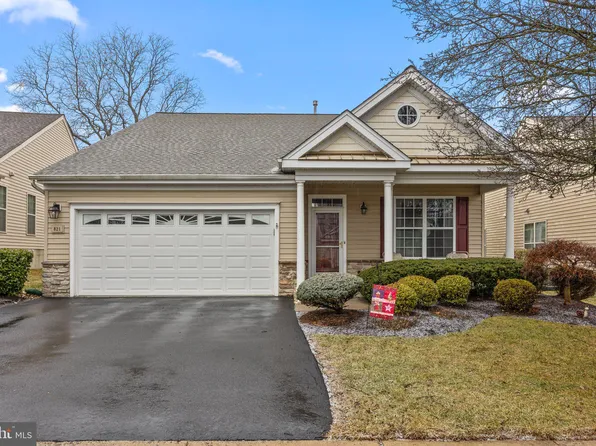 821 Nathaniel Trl, Warminster, PA 18974