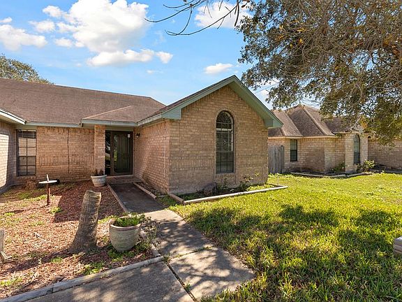 2nd image of 1206 Palm Blvd