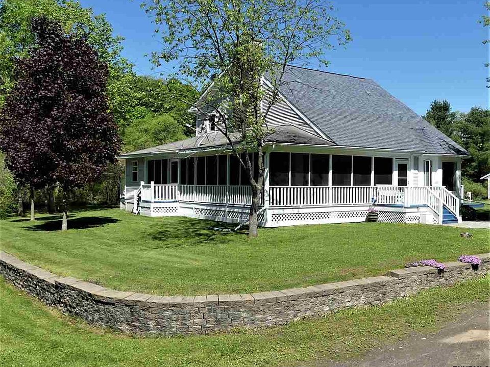 1st image of 5 Dickinson Ln