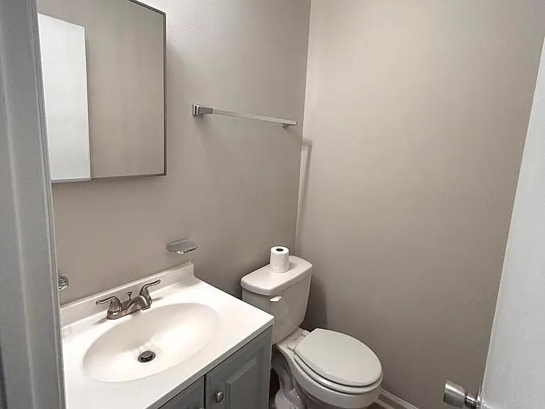 228 Miami St — Photo 11