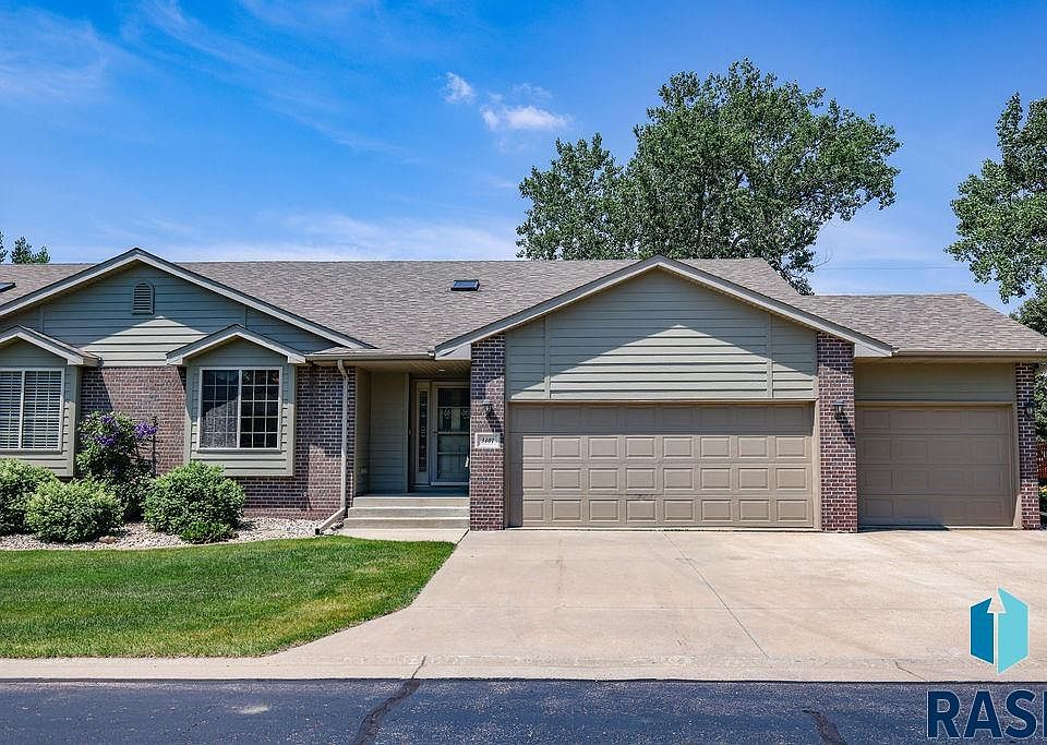 1st image of 3401 S Pennant Pl