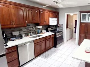 214 Westgate Dr, Edison, NJ