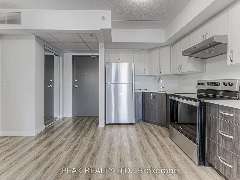 30 George St S #208 — Photo 8