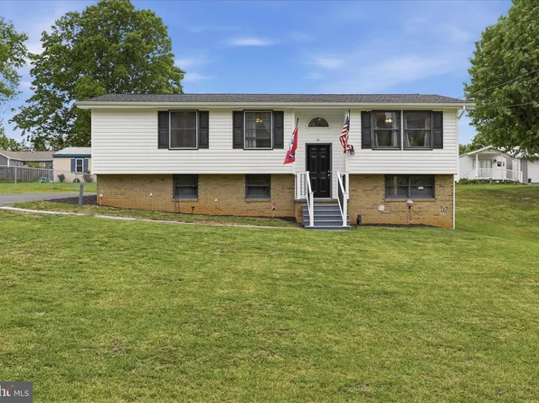 110 Hedrick Ave, Martinsburg, WV 25405