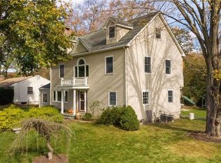 2 Kent Rd, Norwalk, CT 06854