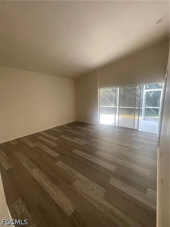 3 bed, 2.0 bath, 1434 sqft, $1,500 — Photo 4