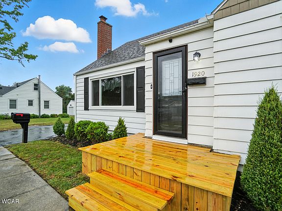 4th image of 1920 Hillcrest Dr