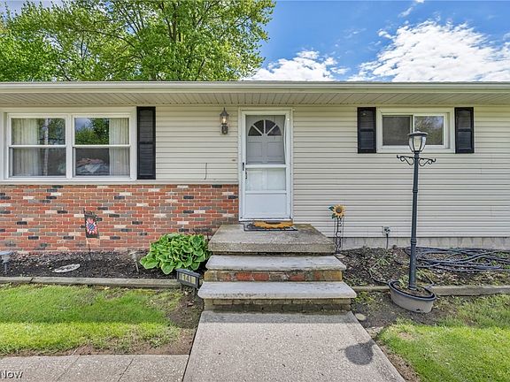 5th image of 1141 Novak Rd