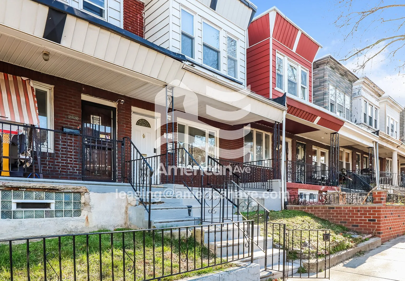 3 bed, 1.0 bath, 958 sqft, $1,853 — Photo 2