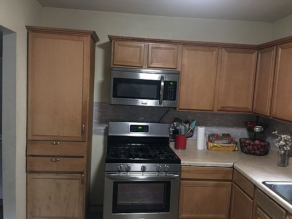 3rd image of 7301 Japonica St