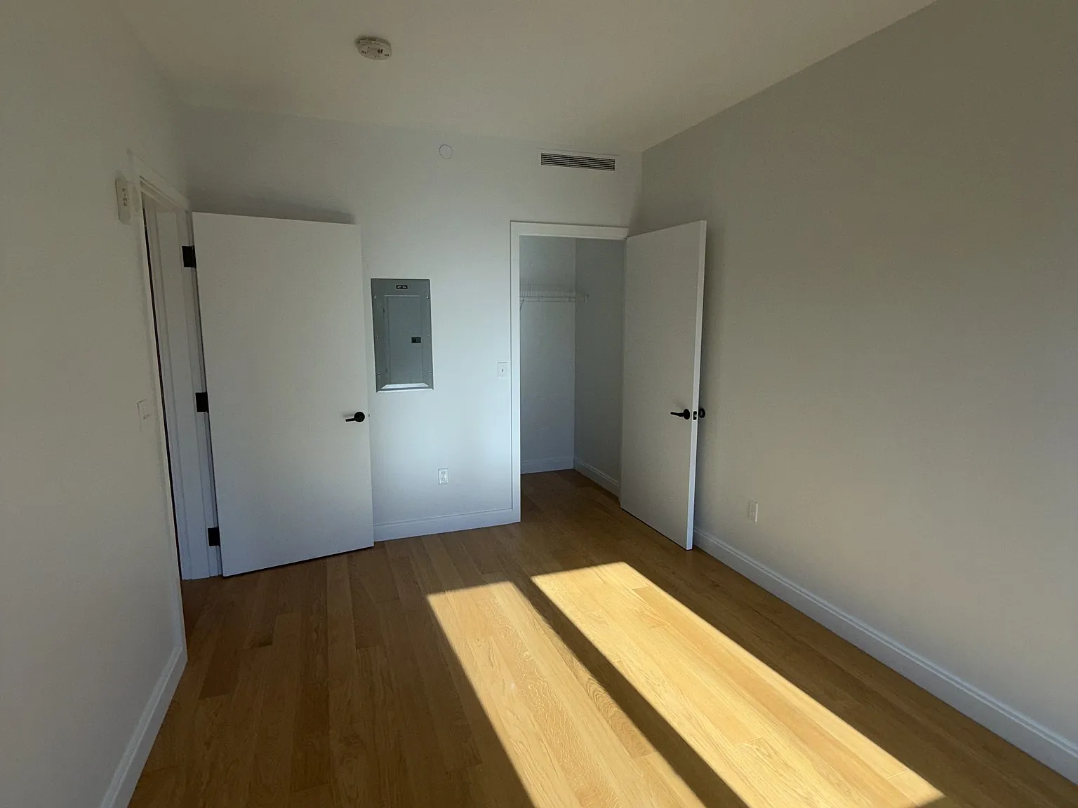 2 bed, 2.0 bath, $4,150 — Photo 4