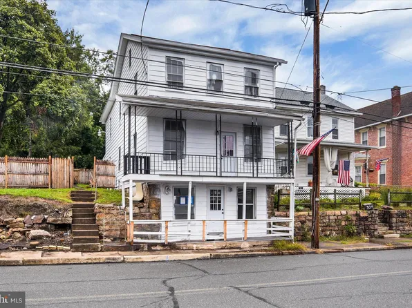 302 Pottsville St, Lykens, PA 17048