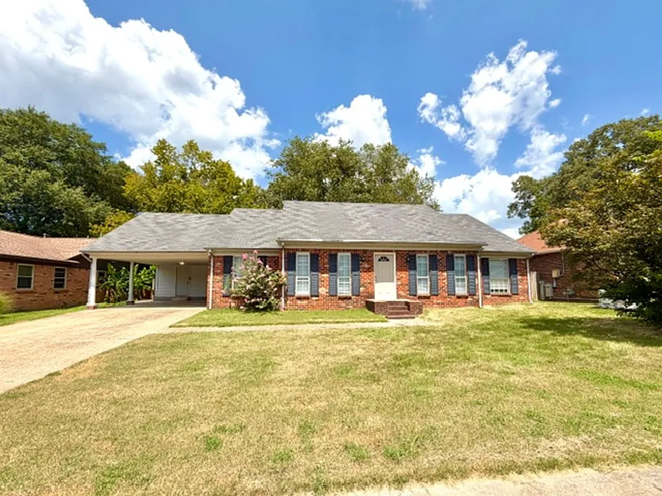 5712 Robin Hop Ln