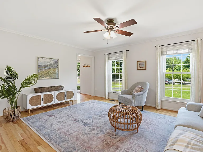 1294 Doubleday Dr — Photo 18