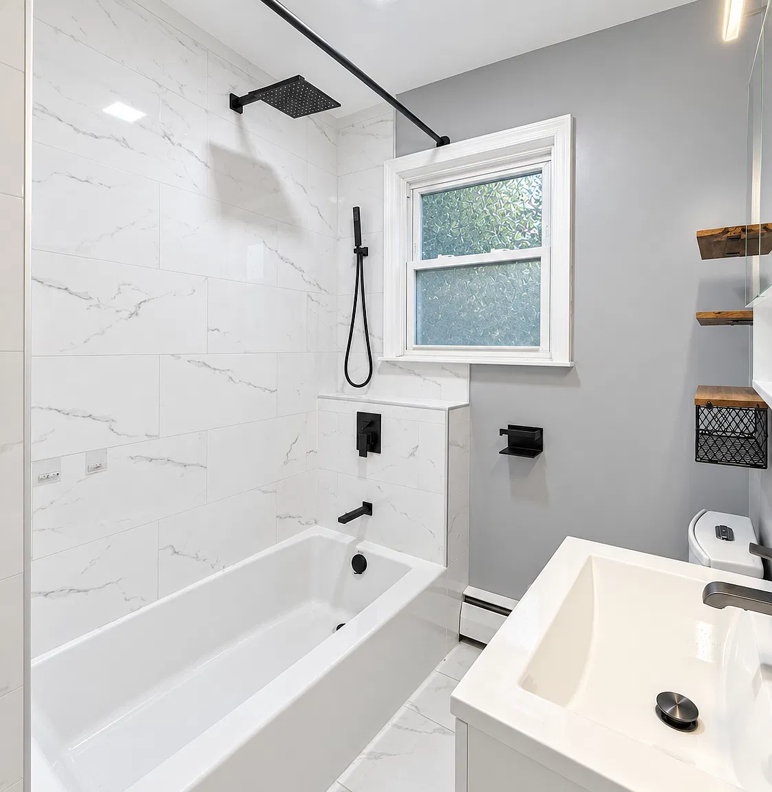 70 Stein Ave — Photo 3