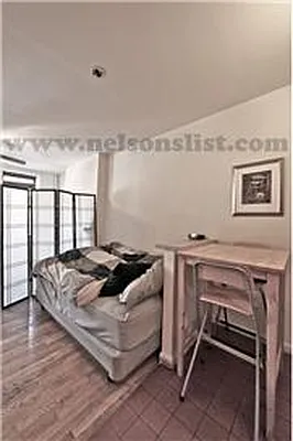 Rented by R New York | media 25