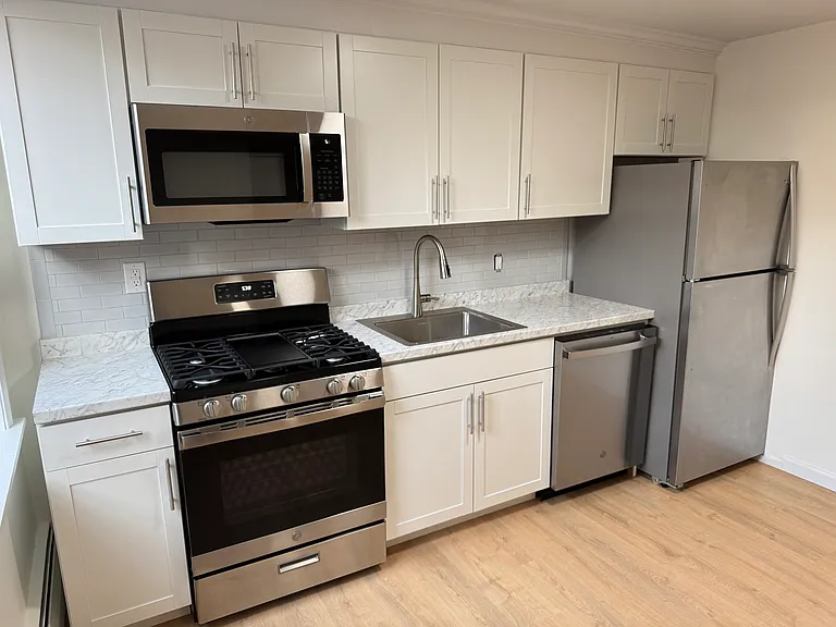 187 Orange St #7B — Photo 2