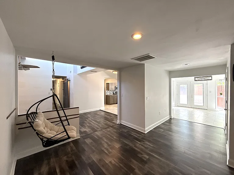 6814 Pence Rd — Photo 6