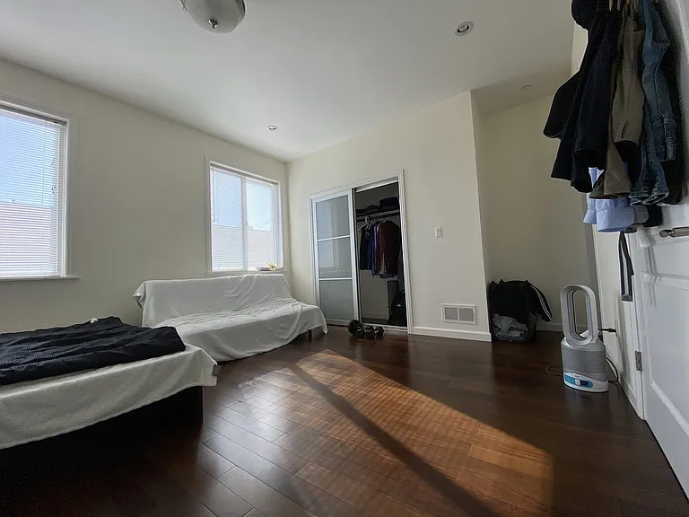 414 W Orange Ave — Photo 2