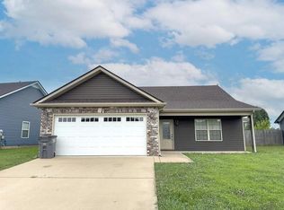 114 Ambridge St, Oak Grove, KY 42262