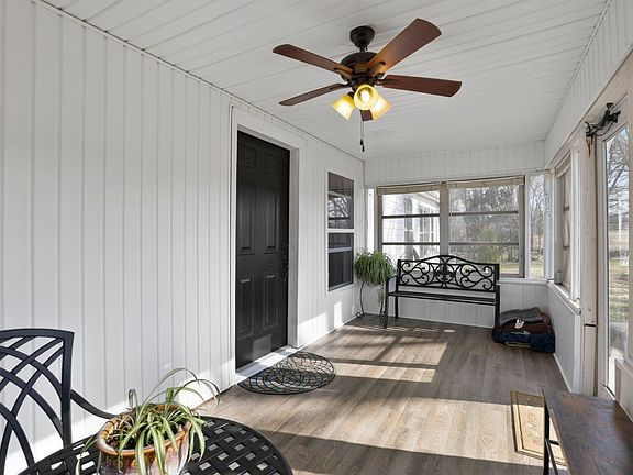 5th image of 303 Horse Creek Rd