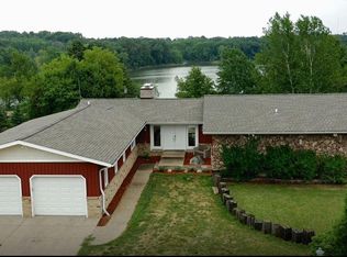 1183 207th St, Baldwin, WI 54002