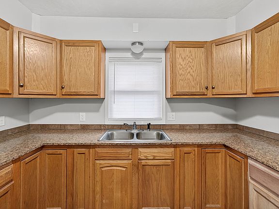4th image of 336 Smith St