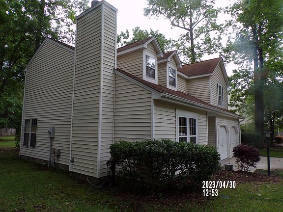 4th image of 2107 Pinehurst Ave