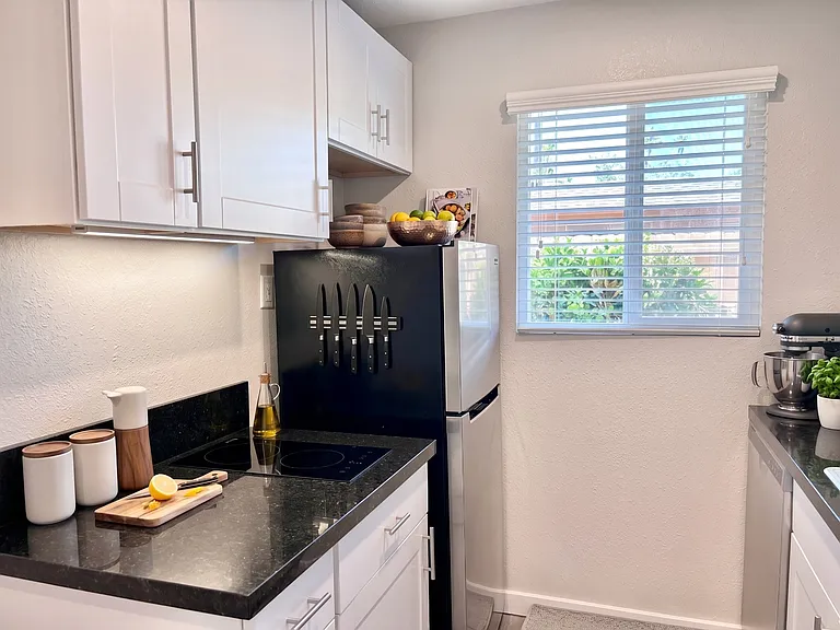 4207 N 27th St #14 — Photo 5