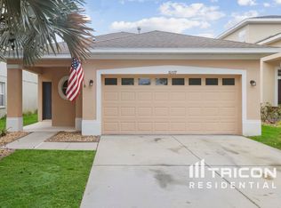 10337 Avelar Ridge Dr, Riverview, FL 33578