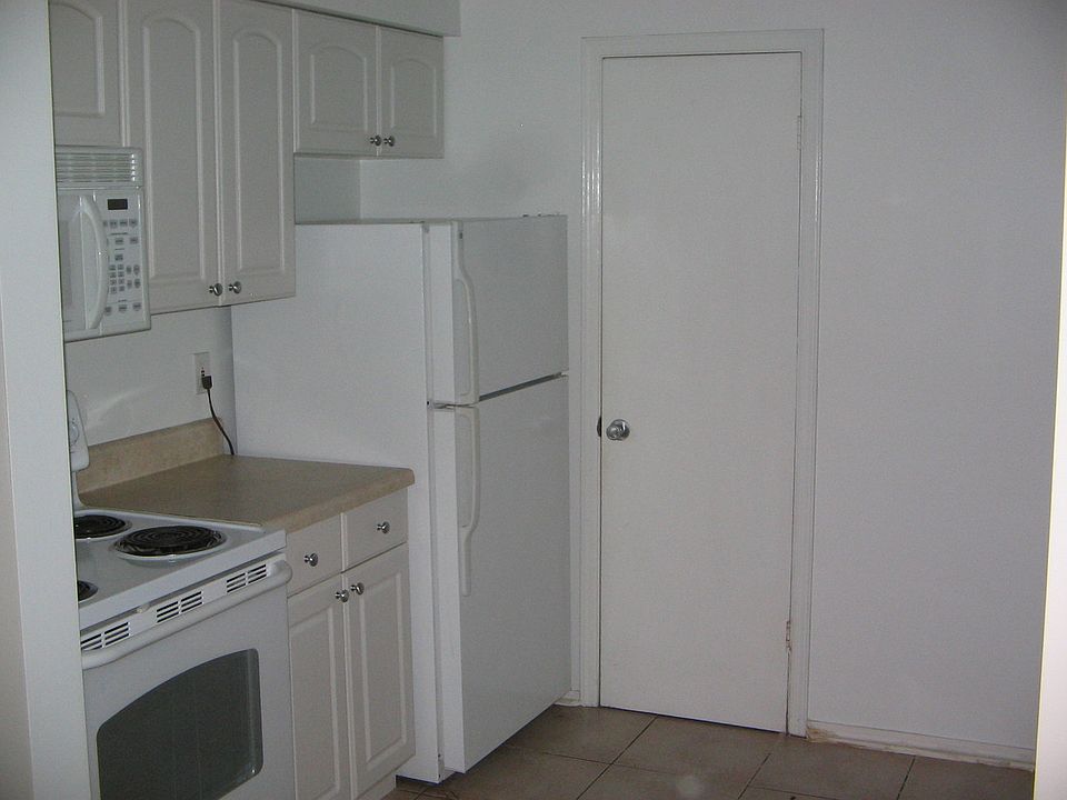 2nd image of 1951 N Meridian Rd APT 13