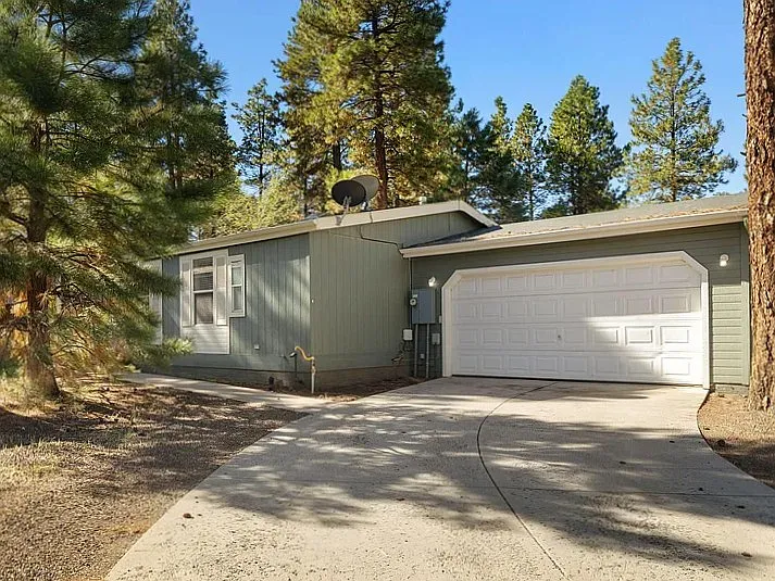 4 bed, 2000 sqft, $3,300 — Photo 2