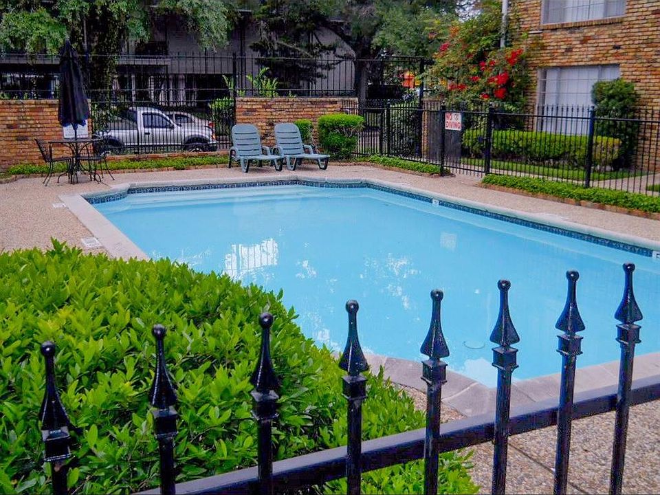 1st image of 5353 Richmond Ave #11