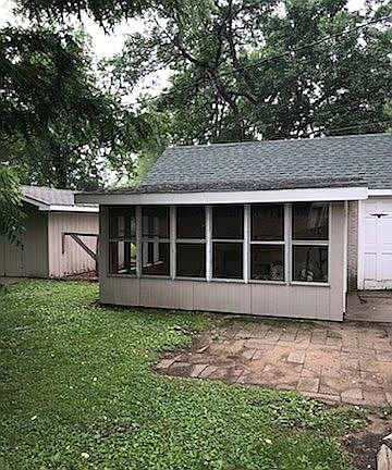 2nd image of 1114 McCammon Ave