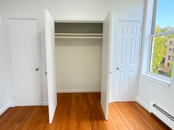 1581 Pitkin Avenue image 5 of 10