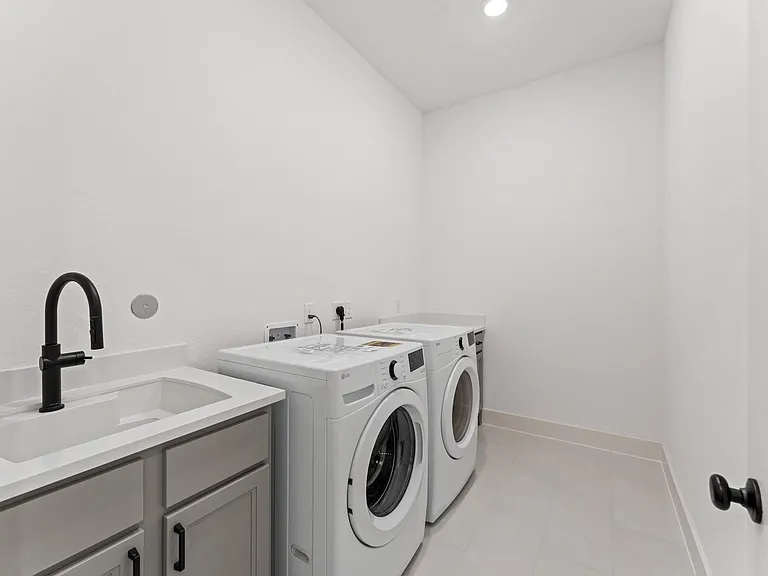8218 Sherman Park Trl — Photo 17