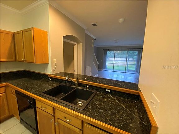 3rd image of 2513 Earlswood Ct