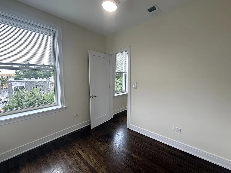 4006 W Warwick Ave #3W — Photo 10