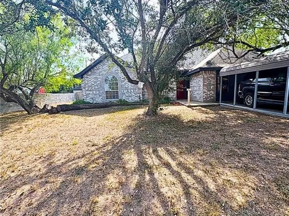 1614 Grovewood Rd, Mission, TX 78573