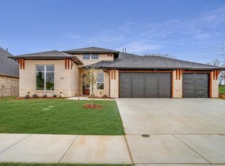 602 Golden Crest Dr, Haslet, TX 76052