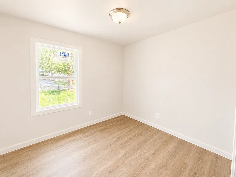 526 Saint Leo Dr — Photo 5