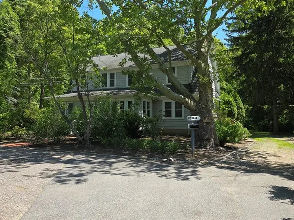 85 Toll Gate Rd, Warwick, RI 02886
