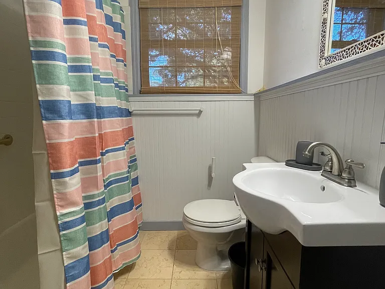 2107 Saint James Dr — Photo 19
