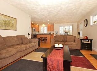 104 Muller Rd, Burlington, MA 01803